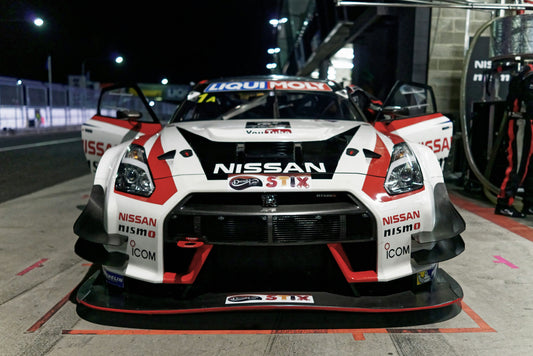 Airfield Speedtest |  Kör Racingbilen GT-R Godzilla på flygfält 700 hk